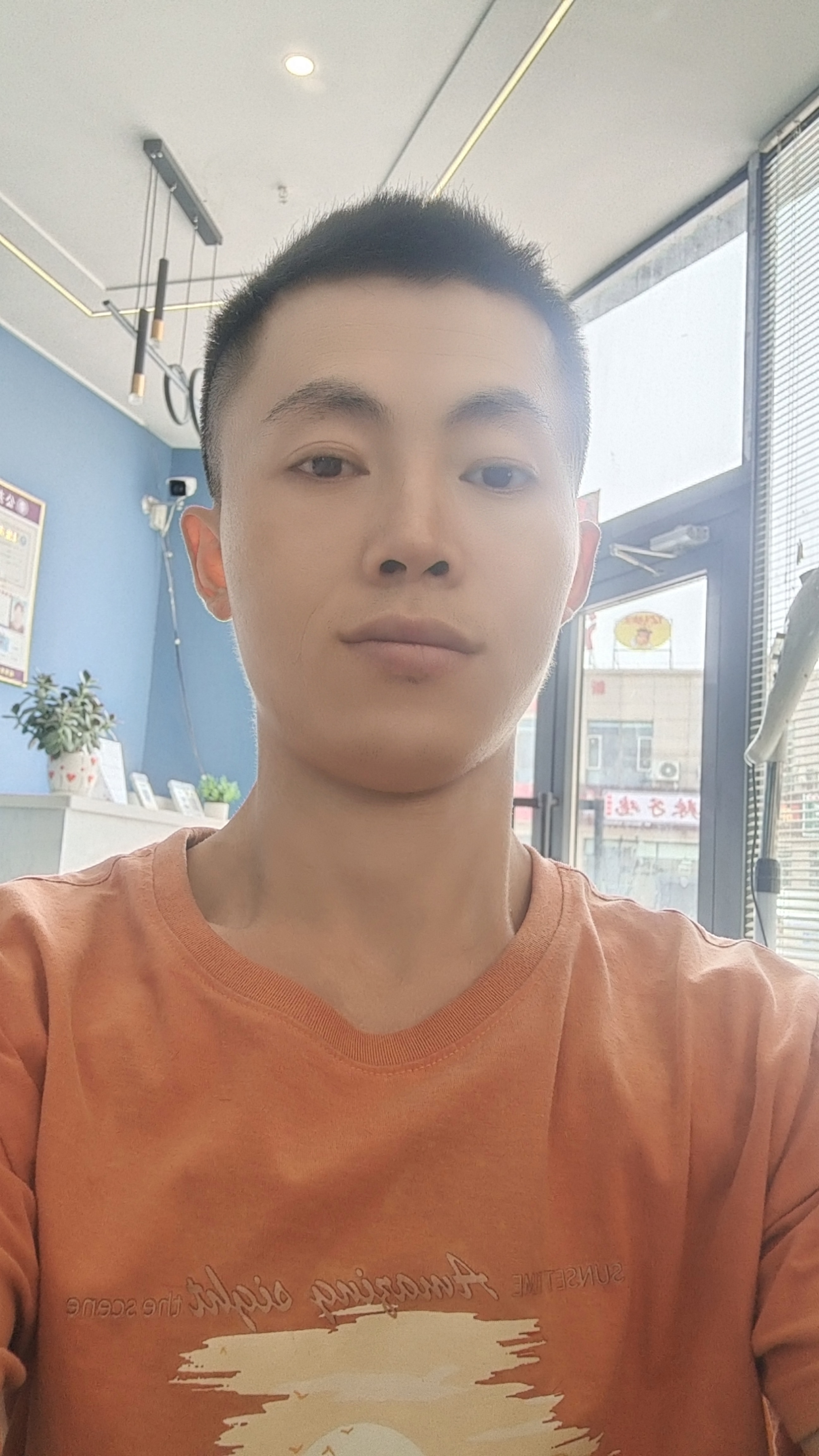 朱增平个人照.jpg