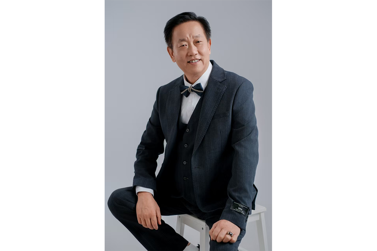 刀锋起落间，玉石赋魂者——国家级玉石雕刻大师李方平